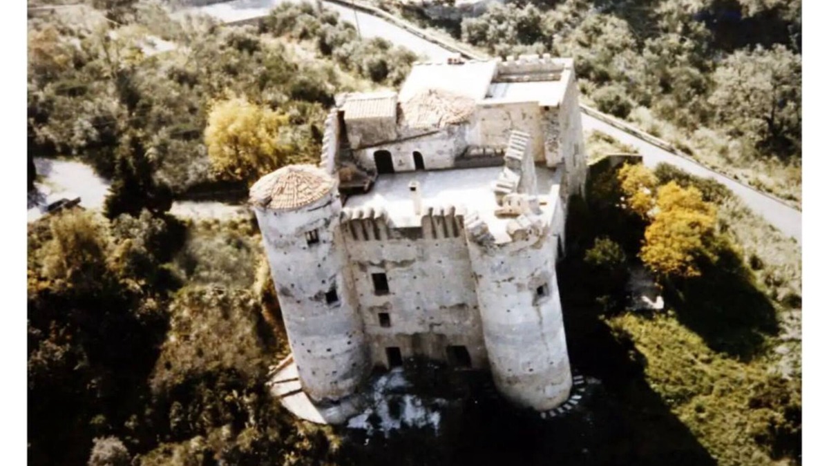 Praia a Mare Other | Castle for 16 Guests