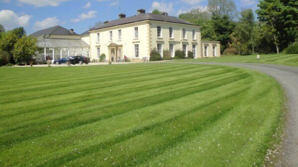 Letterkenny Hotel | Castle Grove