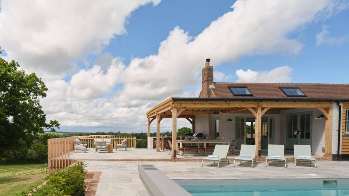 Crowborough House | Castle Hill Cottage