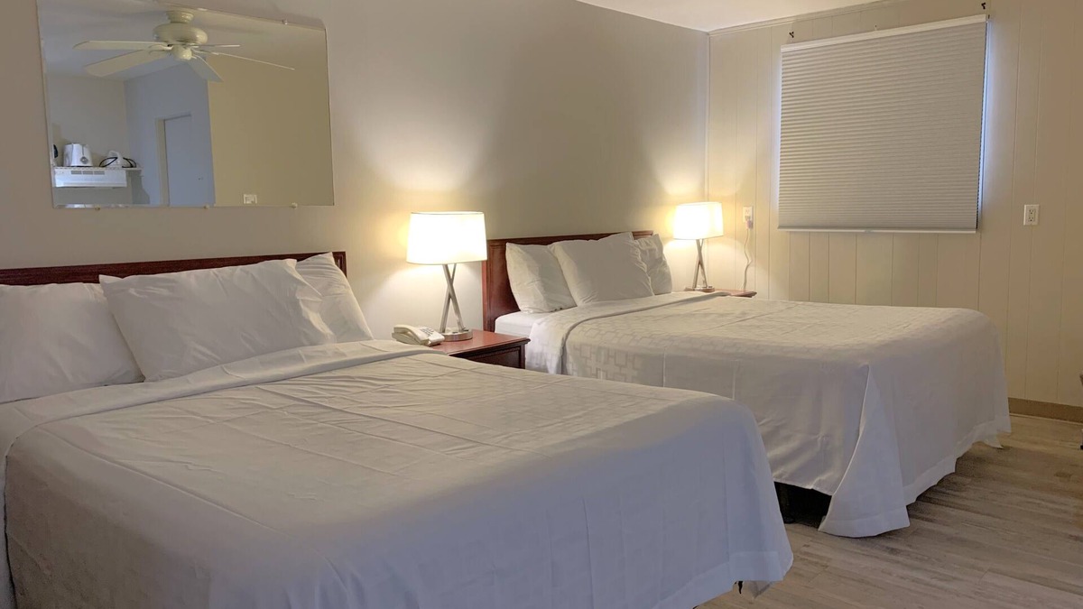 Edson Hotel | Castle Motel Edson
