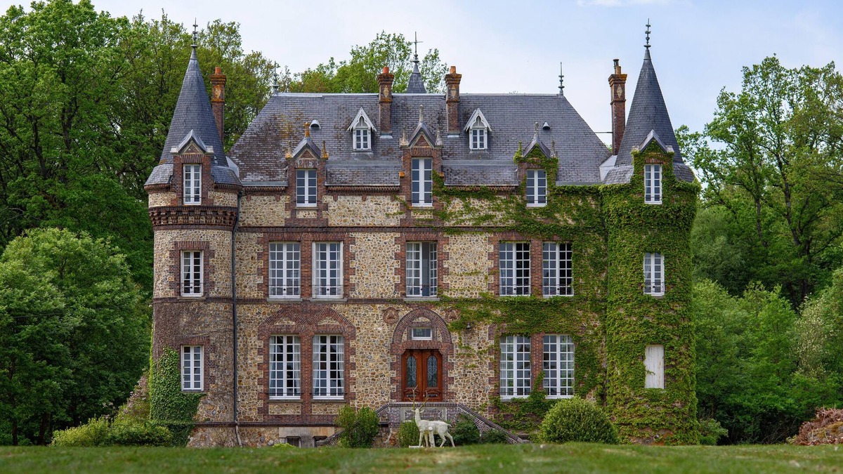 La Saucelle Other | Castle nested in the forest of "Le Perche" region - lower Normandy