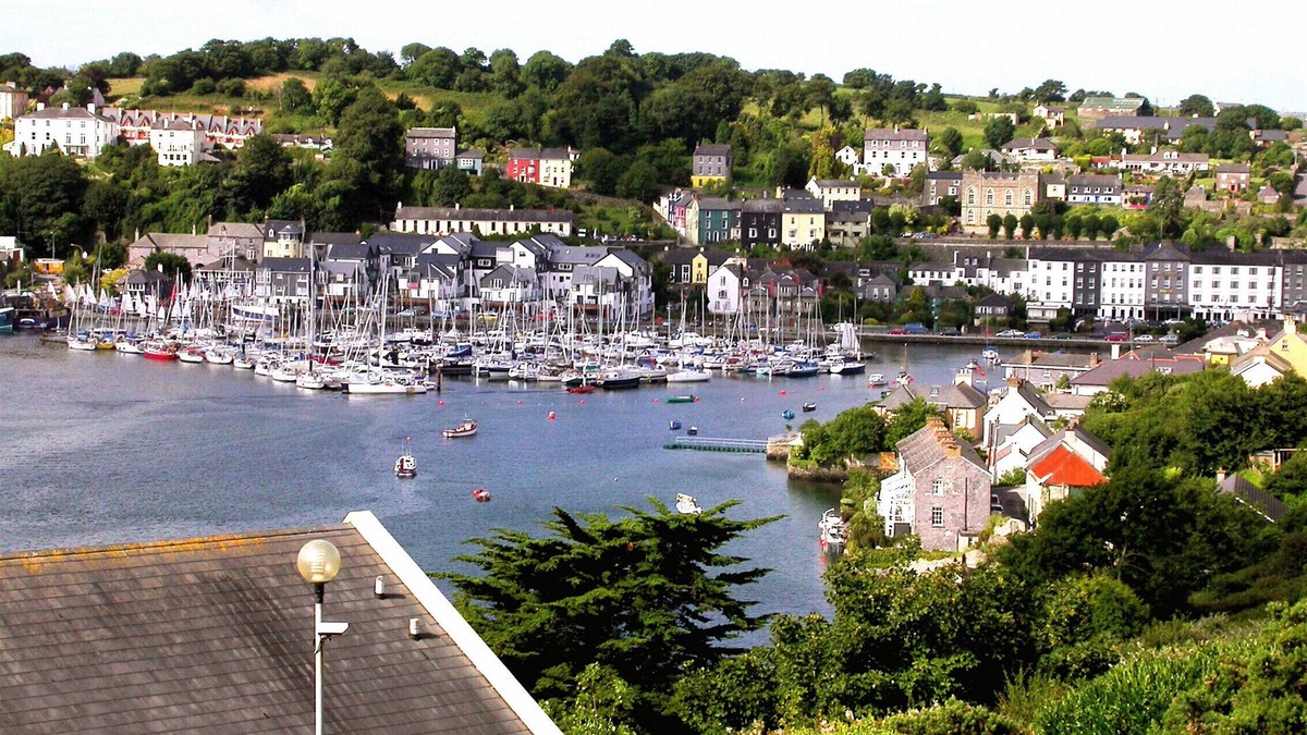 Ballinadee Apartment | Castle Quay Holiday Homes