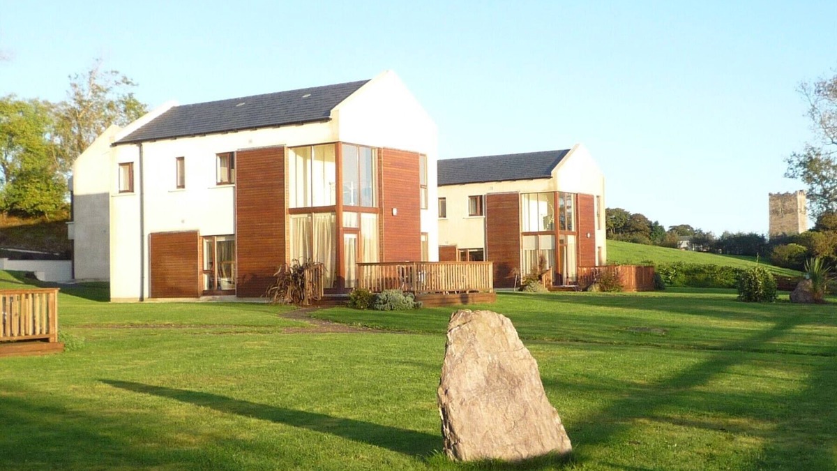 Ballinadee House | Castle Quay Holiday Homes
