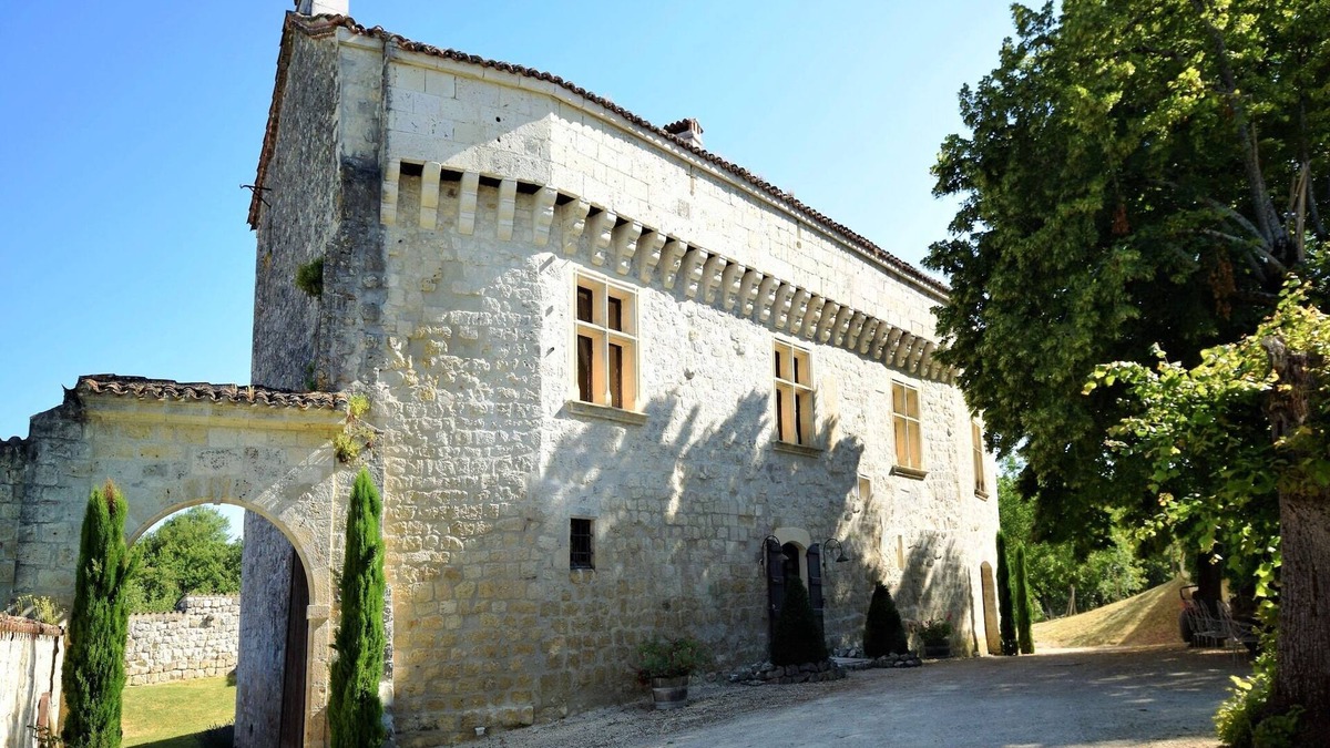 Bon-Encontre Other | Castle Retreat near Villages