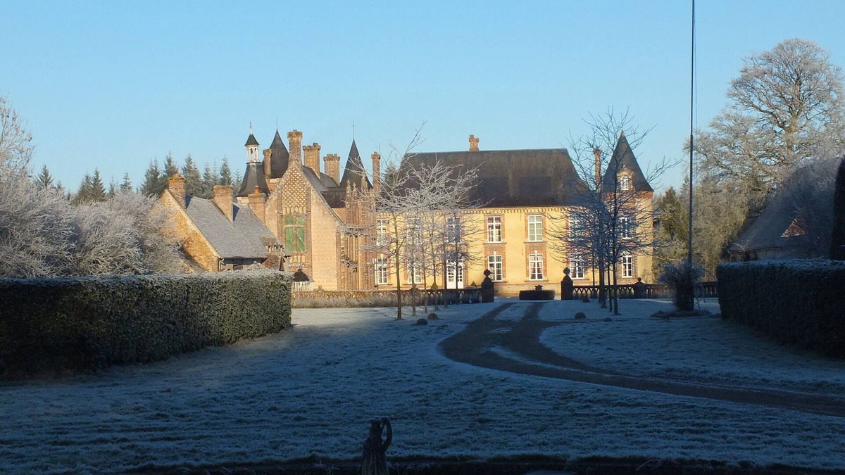 Tourouvre-au-Perche Other | Castle sleeps 18 at 1:30 from Paris