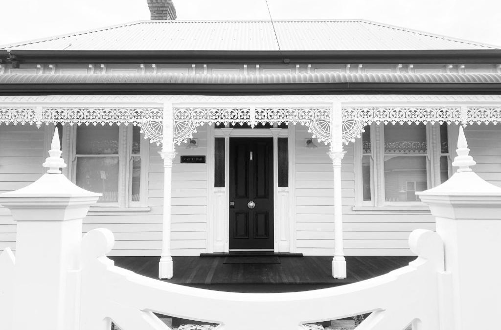 Geelong West House | Castlebar - Superior Boutique Accomodation - Steps to Pakington Street