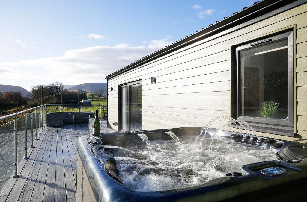 Peebles House | Castlehill cabin with a hot tub