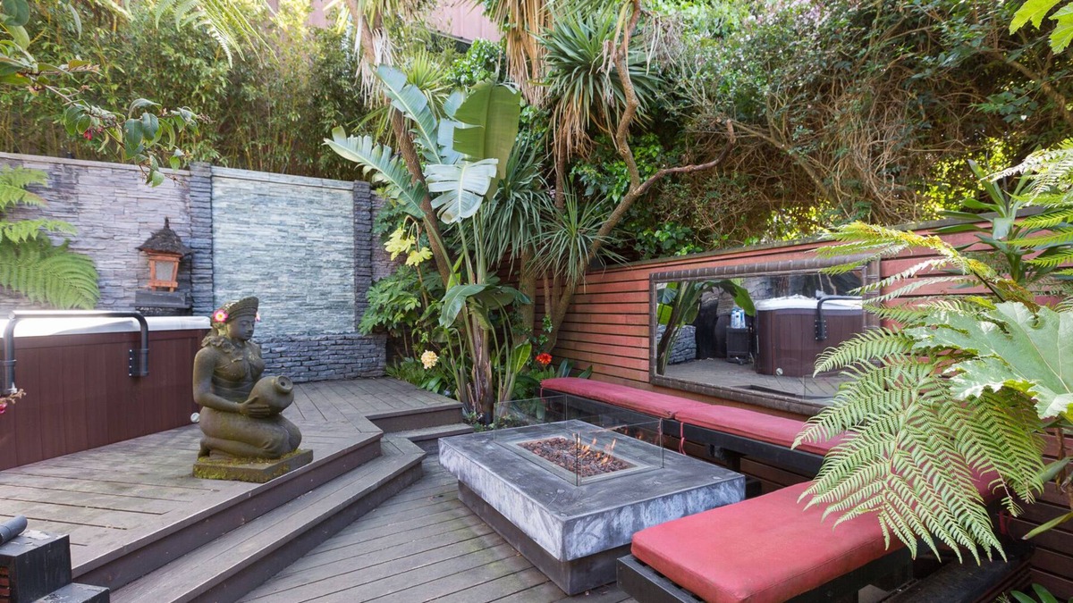 Eureka Valley House | Castro Bali Retreat with Hot Tub in Lush Garden/Zen & High-Tech