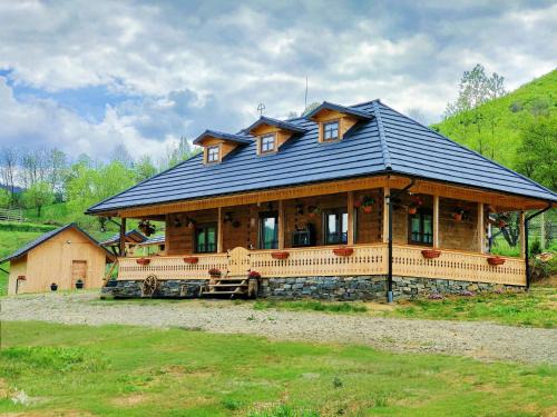 Sacel House | Casuta din Cotroape - Maramureș