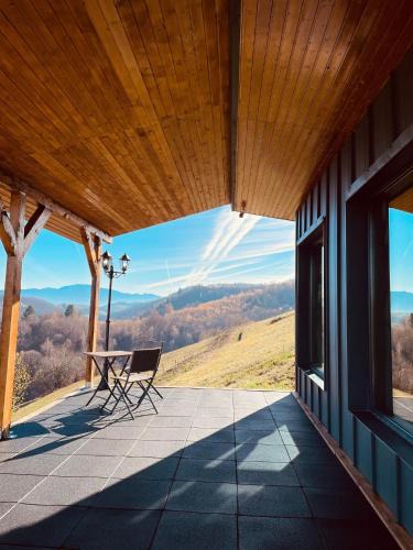 Vulcan House | Casuta din Valea Iepii