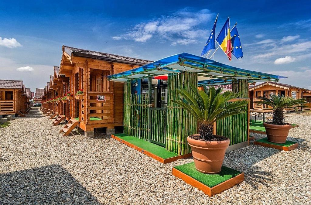 Beclean House | Casute Sebastian Baile Figa