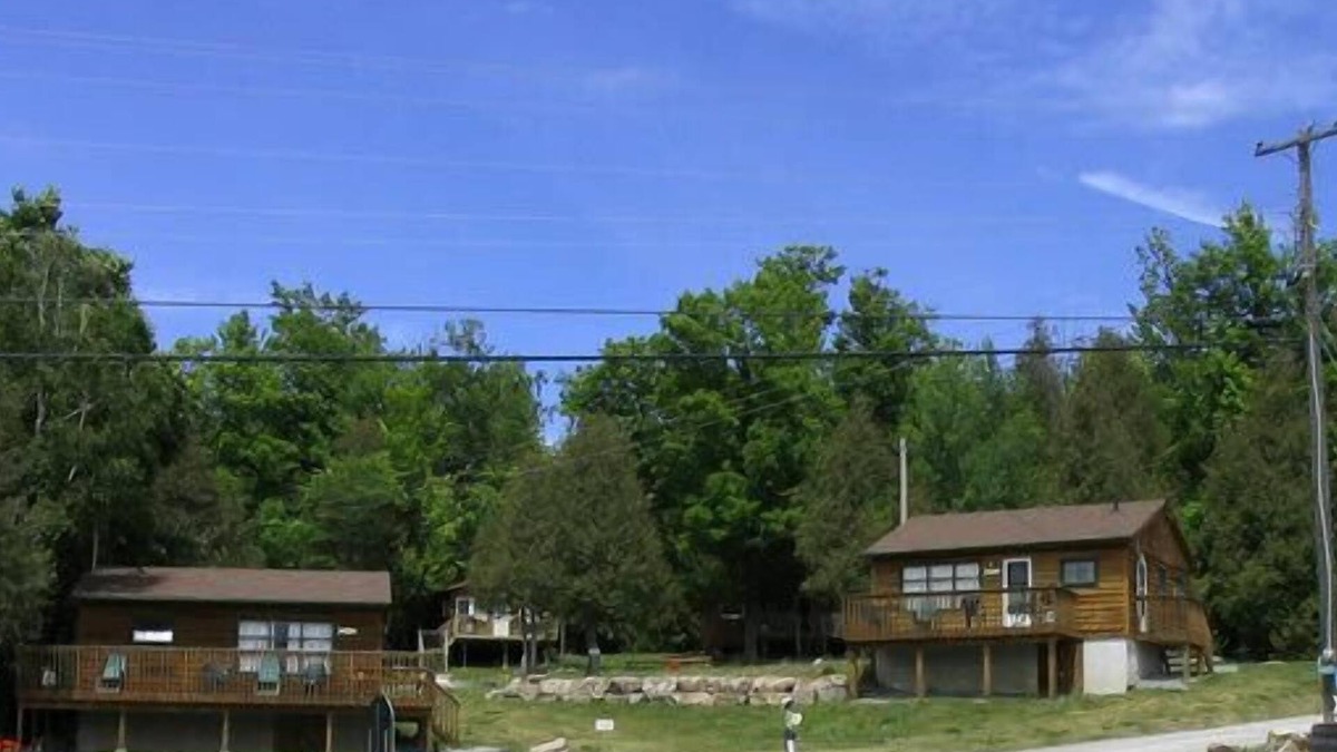 Trent Lakes Cottage | Catalina Bay Resort 2 Bed Stan - Buckhorn