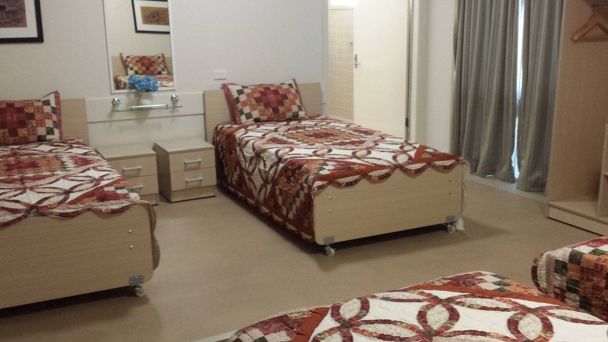 Rathmines Resort | CATALINA LAKEFRONT pelican wing Fully Wheelchair Accessible accommodationn