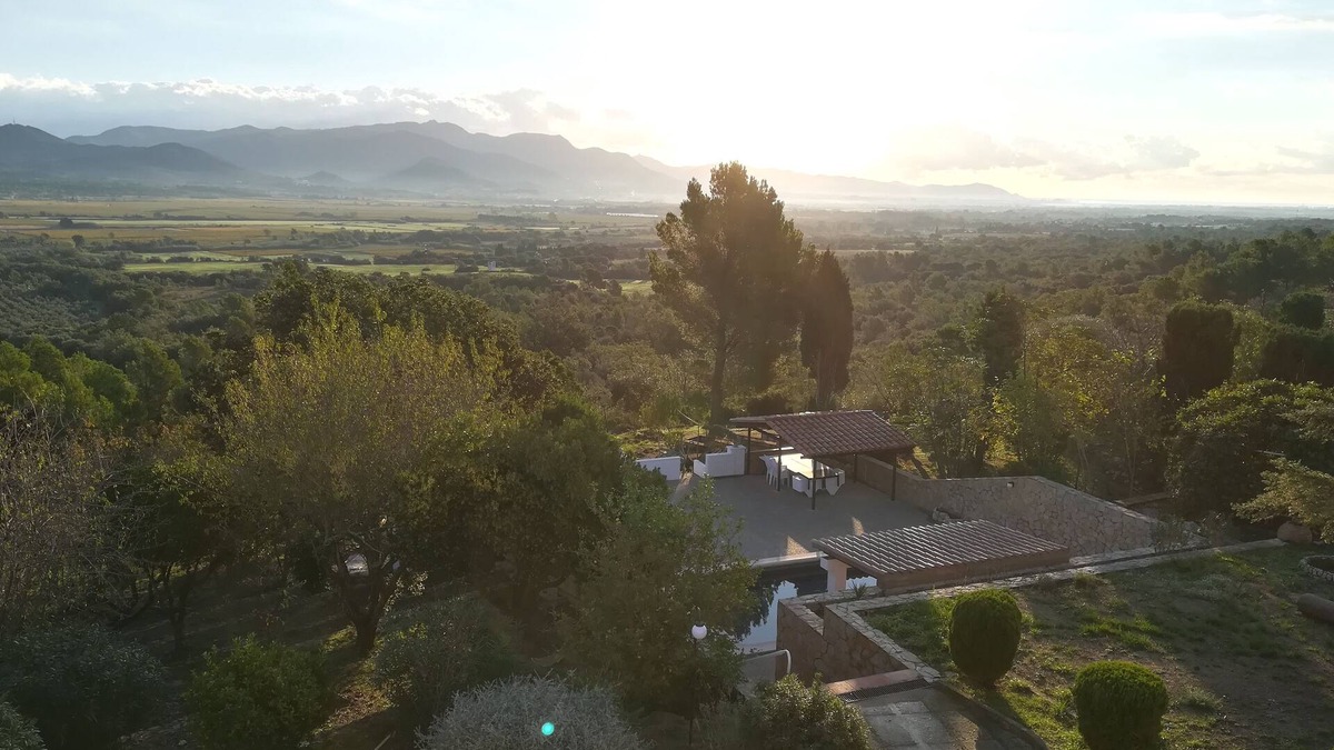 Garriguella Villa | Catalonia bay of Roses large house 35 km border 15 km sea