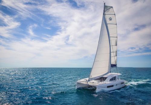 Obarrio Boat Rental | Catamarán en san Blas