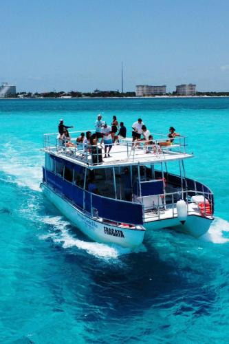 Punta Cancun Boat Rental | Catamaran Fragata Cancun
