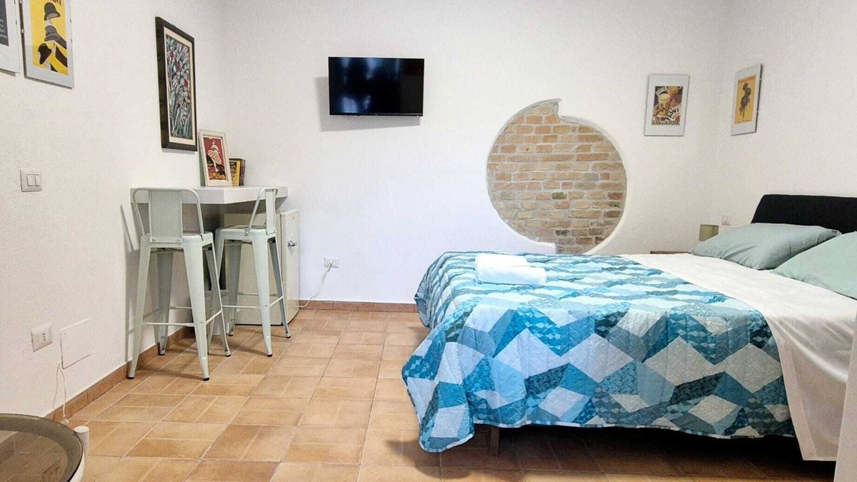 Catanzaro Lido Apartment | Catanzaro Lido, Independent room with outdoor space a few meters from the sea