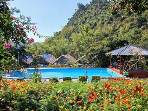 Cat Hai Hotel | Catba Papillon Garden Bungalows & Resort