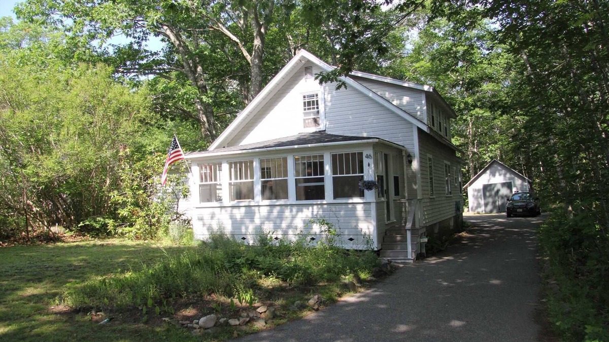 Bar Harbor House | Catbird Cottage - Updated Cozy Gem, 2 miles to Acadia National Park, short walk to the bay