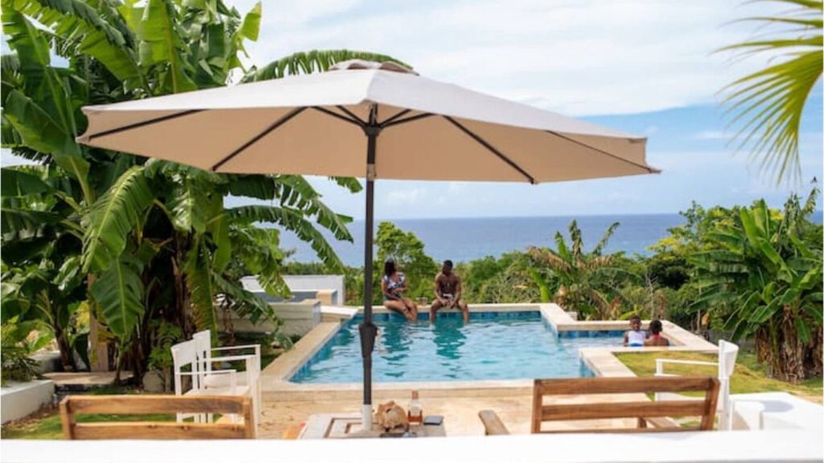 Boscobel Villa | Catch My Drift Villa