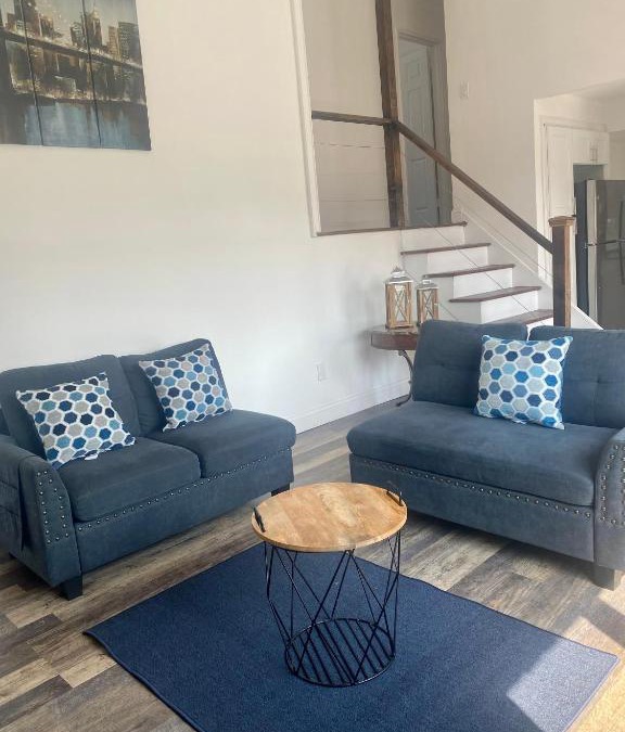 Freeport's Nautical Mile Villa | Catch n Relax Villa blue Inn