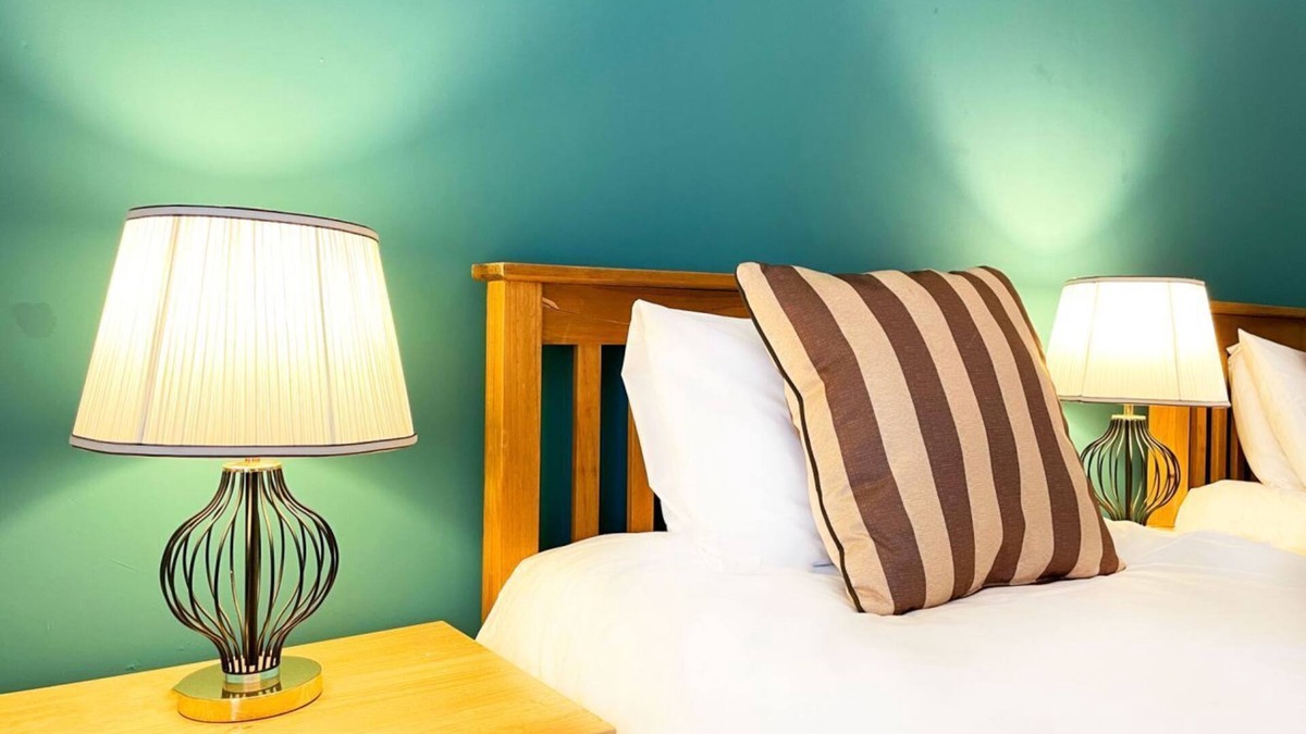 Gorebridge Apartment | Catcune Superior Suite