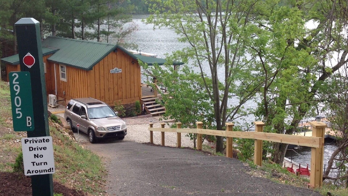 Butler Cottage | CATFISH COTTAGE-LAKE WATAUGA, TN -WATERFRONT-PRIVATE DOCK