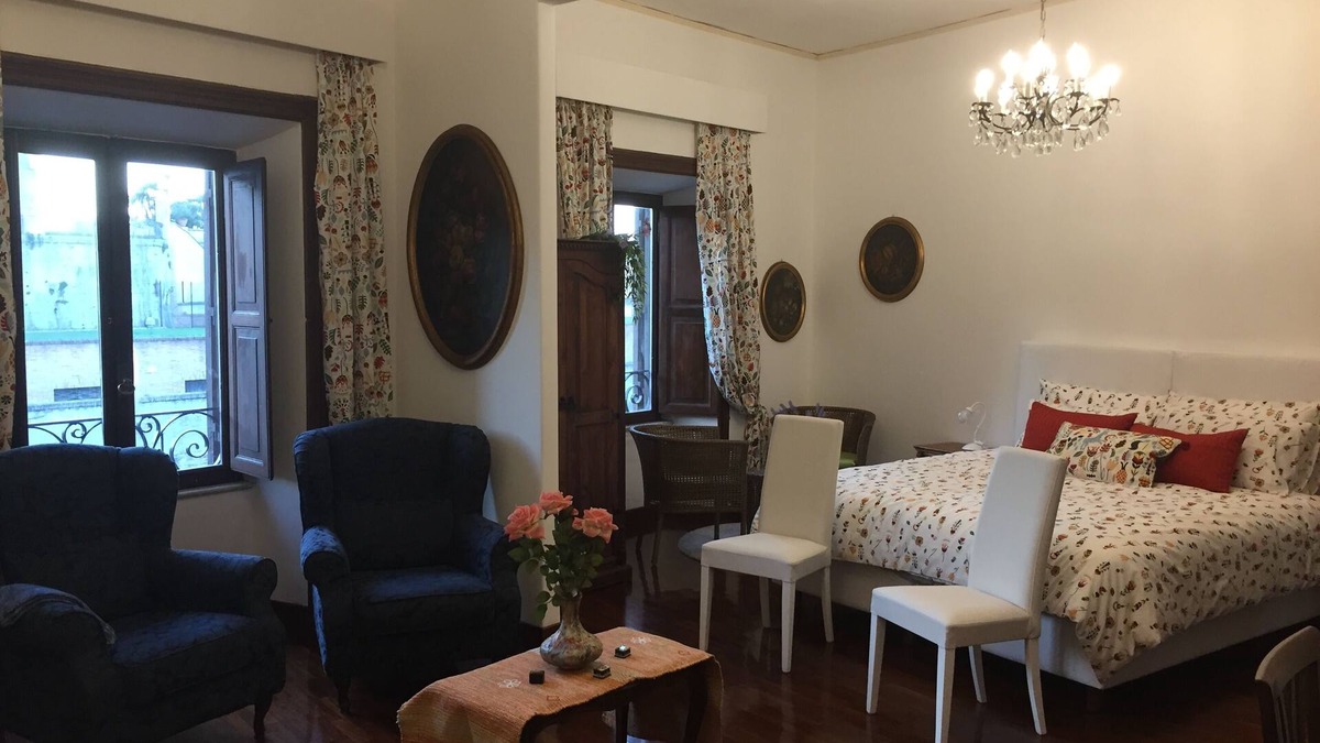 Rione XIV Borgo Apartment | "CATHERINE'S HOME" near Vatican City