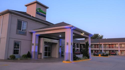 Tulsa Hotel | Catoosa Inn & Suites