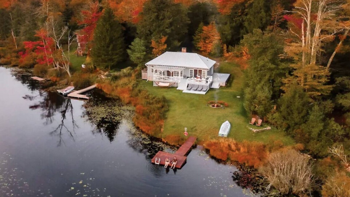 Roscoe House | Catskills Modern Lakefront Cottage