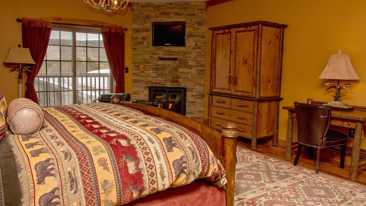 Hunter Condo | Catskills Mountain Escape - Private Luxury for Two