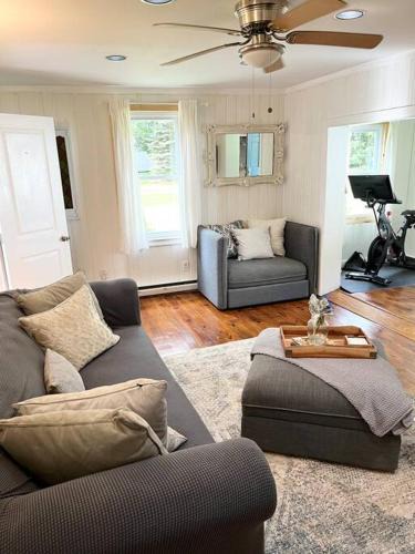 Mount Tremper House | Catskills Quaint Cottage with Peloton Minutes from Hiking