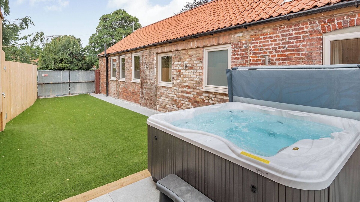 Driffield Cottage | Cattle Crush Cottage - UK35988