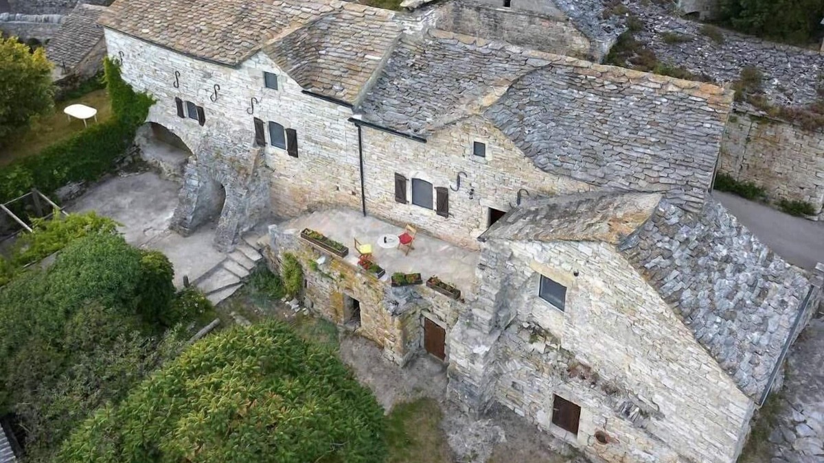 Saint-Georges-de-Levejac House | caussenarde beautiful house close to the Tarn Gorges