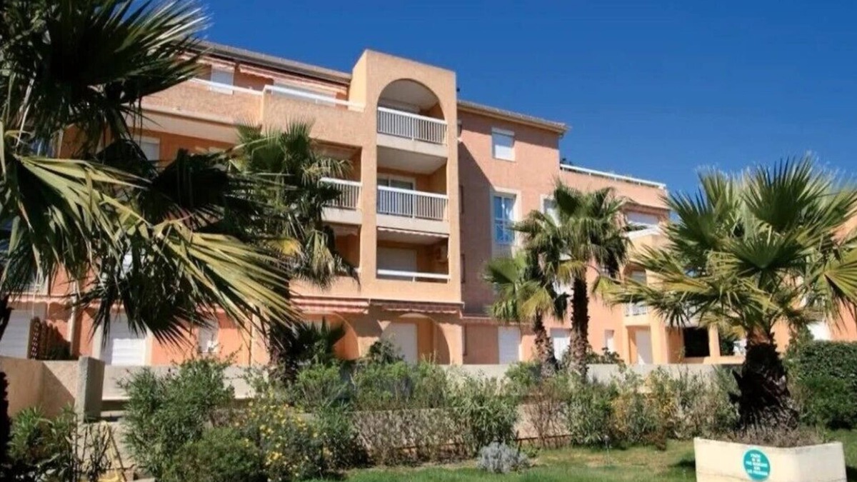 Cavalaire-sur-Mer Apartment | Cavalaire s/Mer RENTAL T2 32m² (luxury residence) with swimming pool