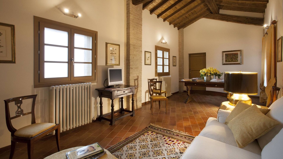 Viano Other | Cavazzone