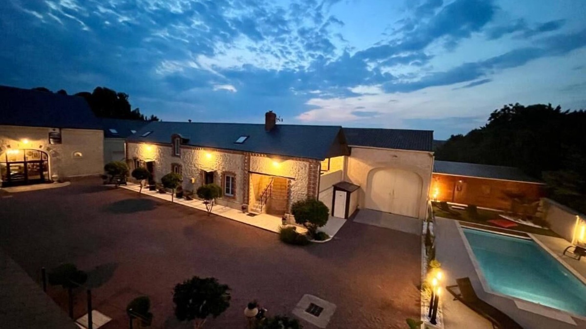 Restigne Hotel | Cave Auger La Maison d'Hotes