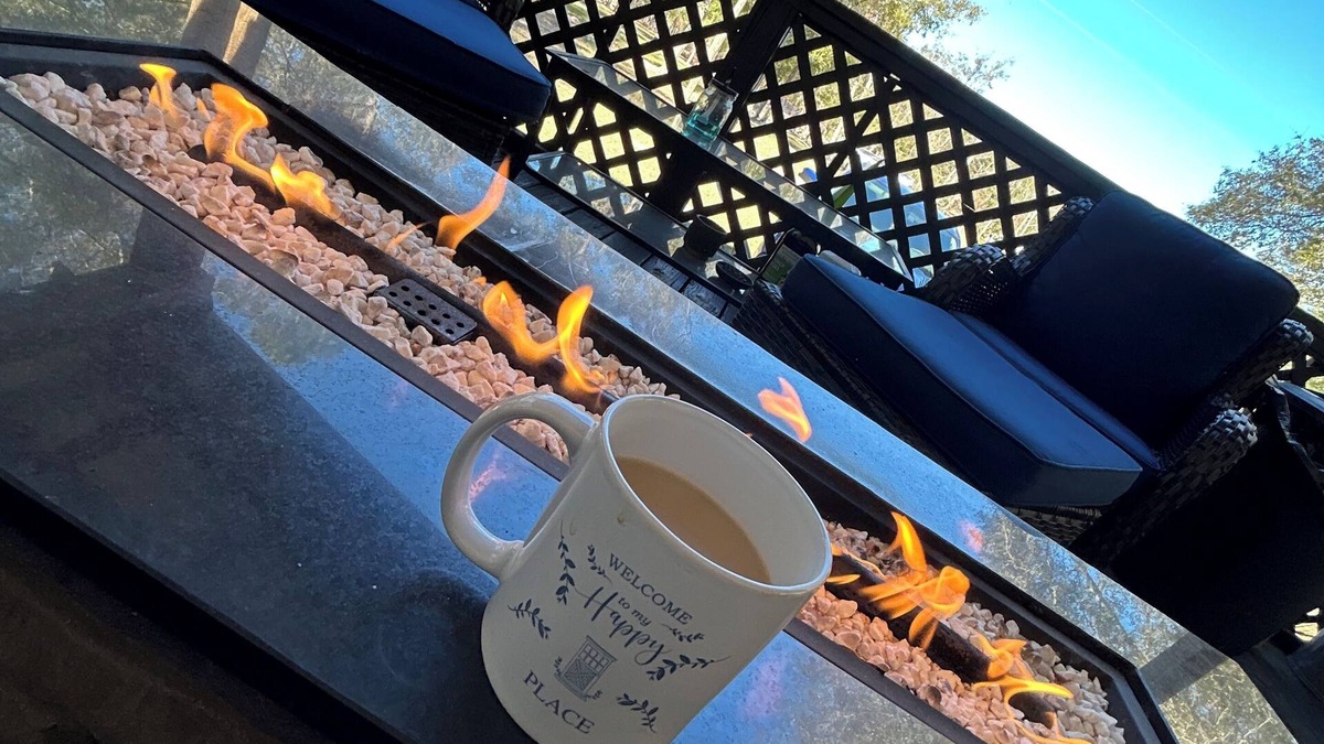 Mcalpin House | Cave Divers Spring Escape, Sleeps 8+, Relaxing Patio, Fire Pit, Spacious Kitchen
