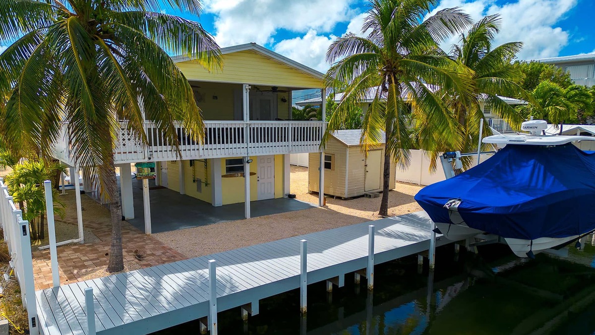 Breezeswept Beach Estates House | Cayman Cottage | 3 bed/2 bath boating home on Ramrod Key