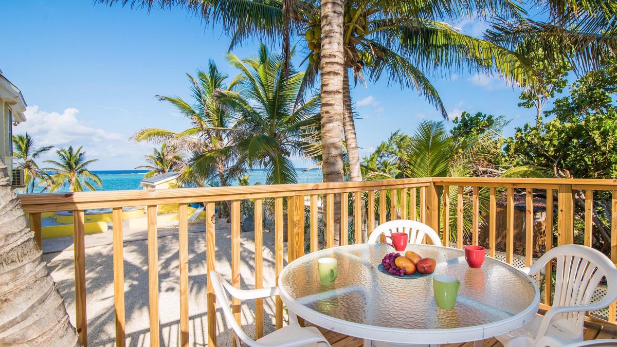 Colliers Bay Cottage | 'Cayman Cottage by the Sea' - Economical Family Accommodations