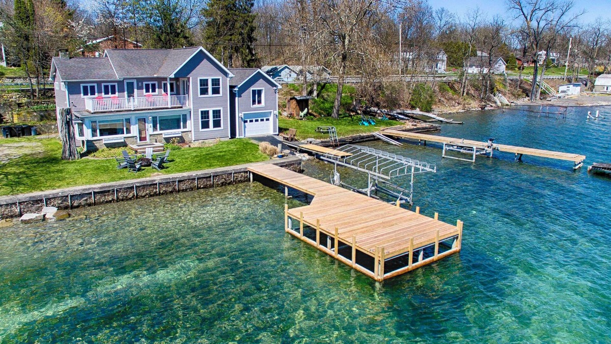 Romulus Cottage | Cayuga Gray: Lakefront Home Near Cayuga Wineries!