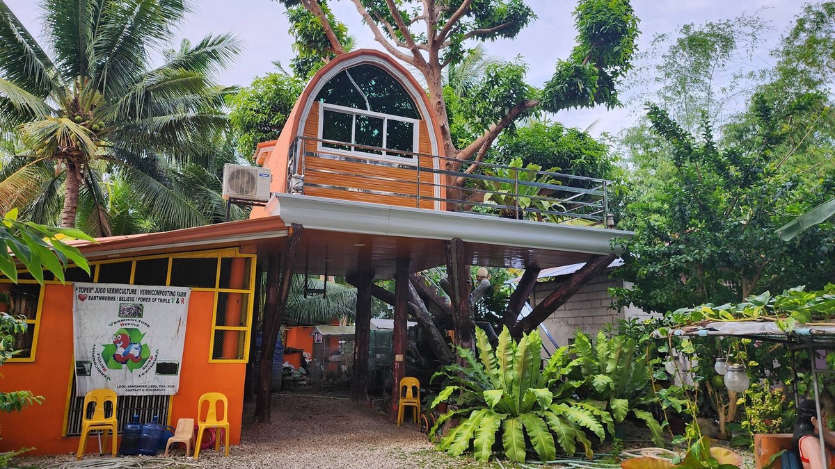 Santander House | Cebu Treehouse : Modern Nature Retreat