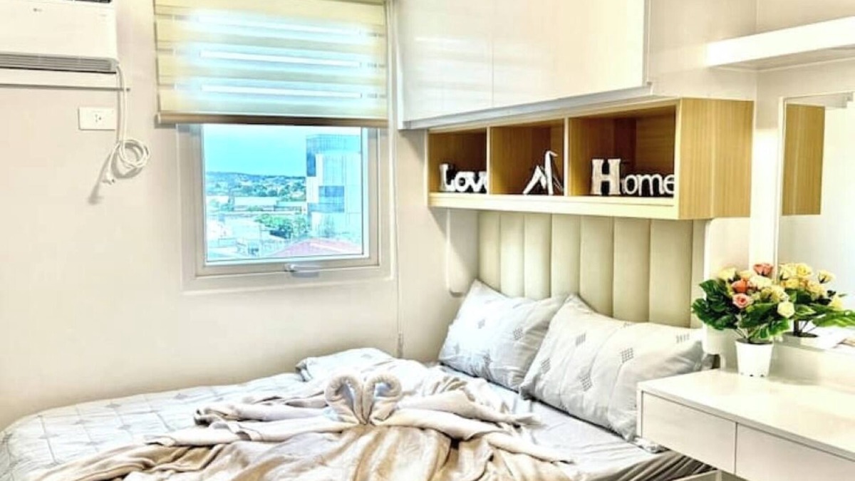 Mandaue Condo | CebuHouseT10/2BR/8pax/UNLI5G/Netflix+Youtube