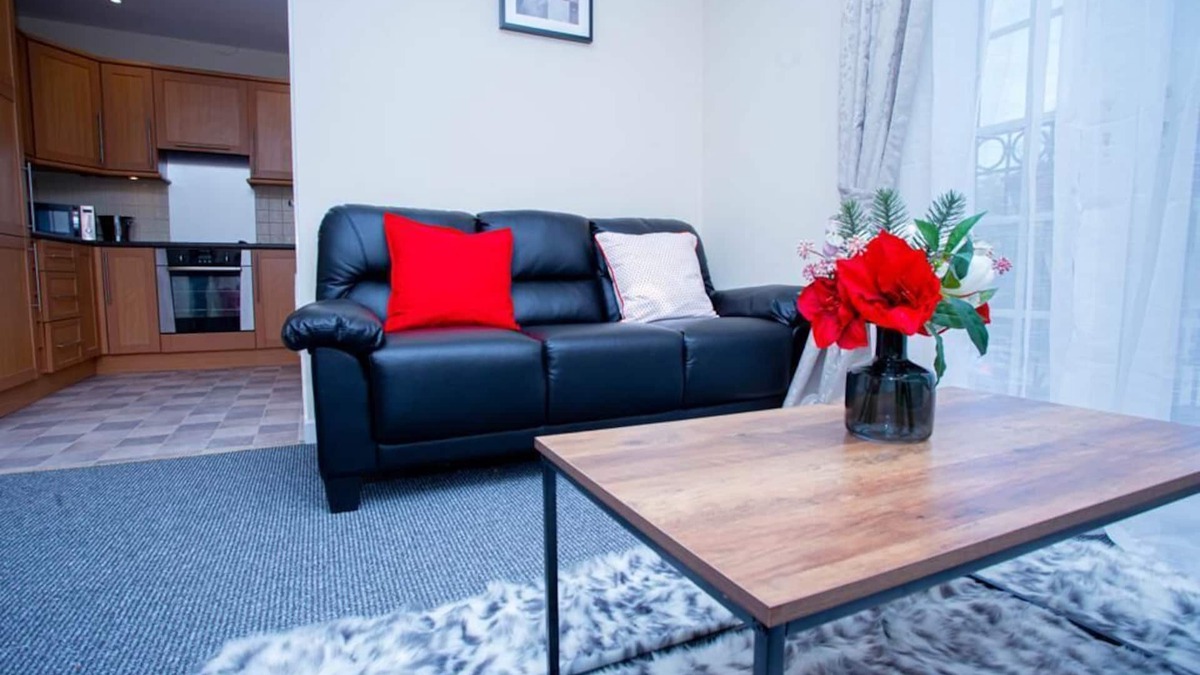 Moulton Apartment | Cedar apartment 1 - Two bedroom en-suite apartment