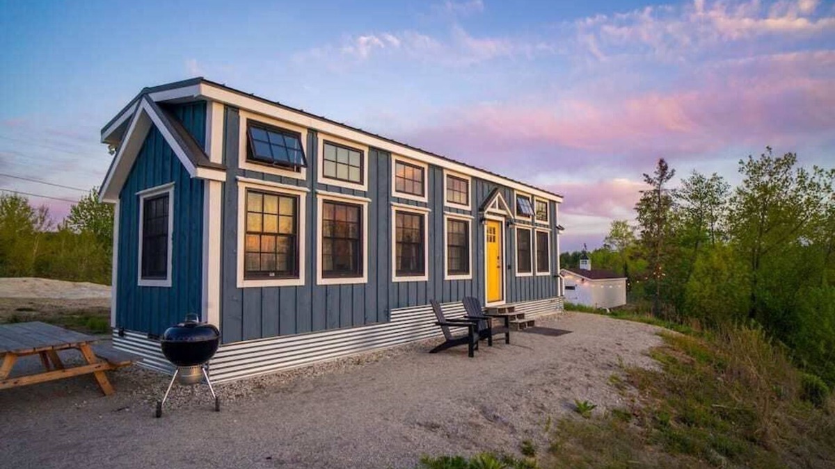 New Gloucester Apartment | Cedar Brook Cabin - a modern tiny house in Maine