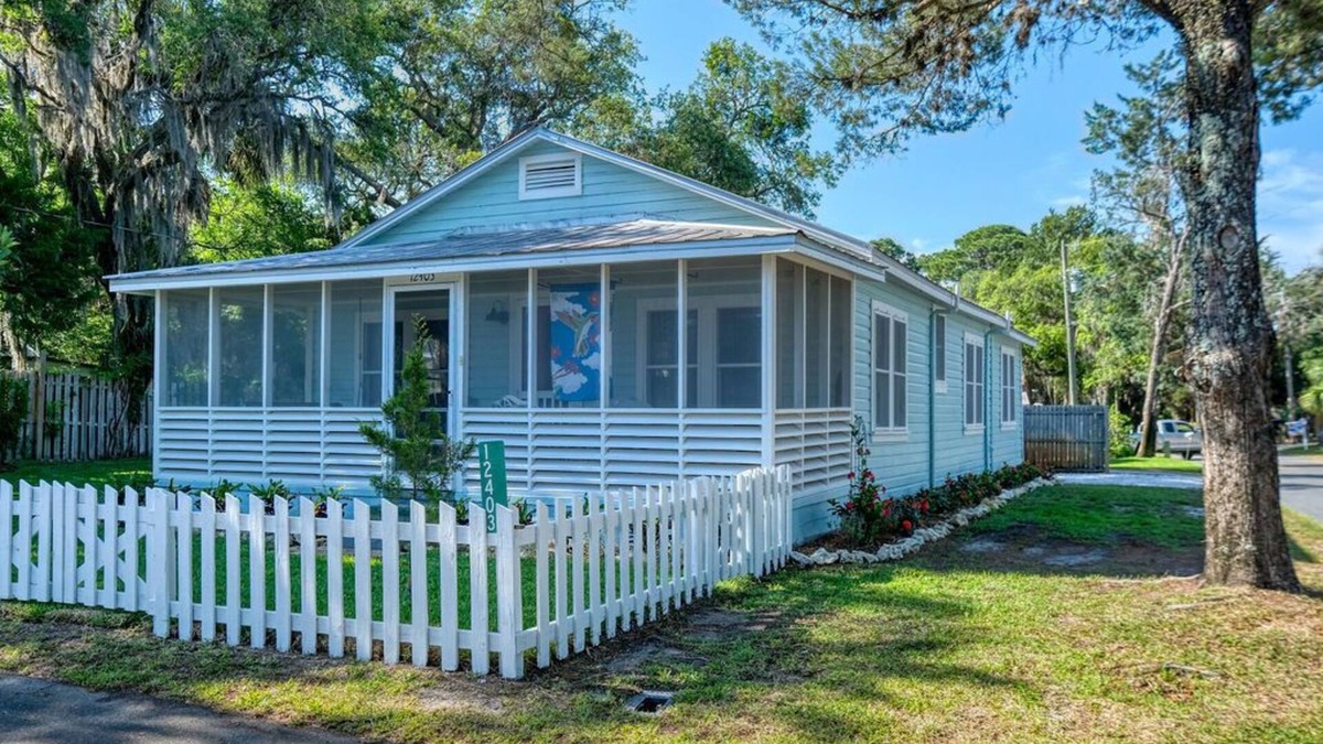 Cedar Key House | Cedar Cottage - Historic Charm in Cedar Key