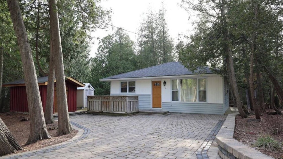 Sauble Beach Cottage | Cedar Creek Sauble Beach: Perfect for Families
