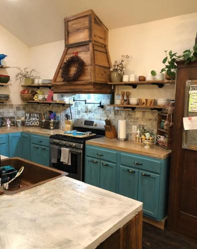 Gallion House | Cedar cross cabin