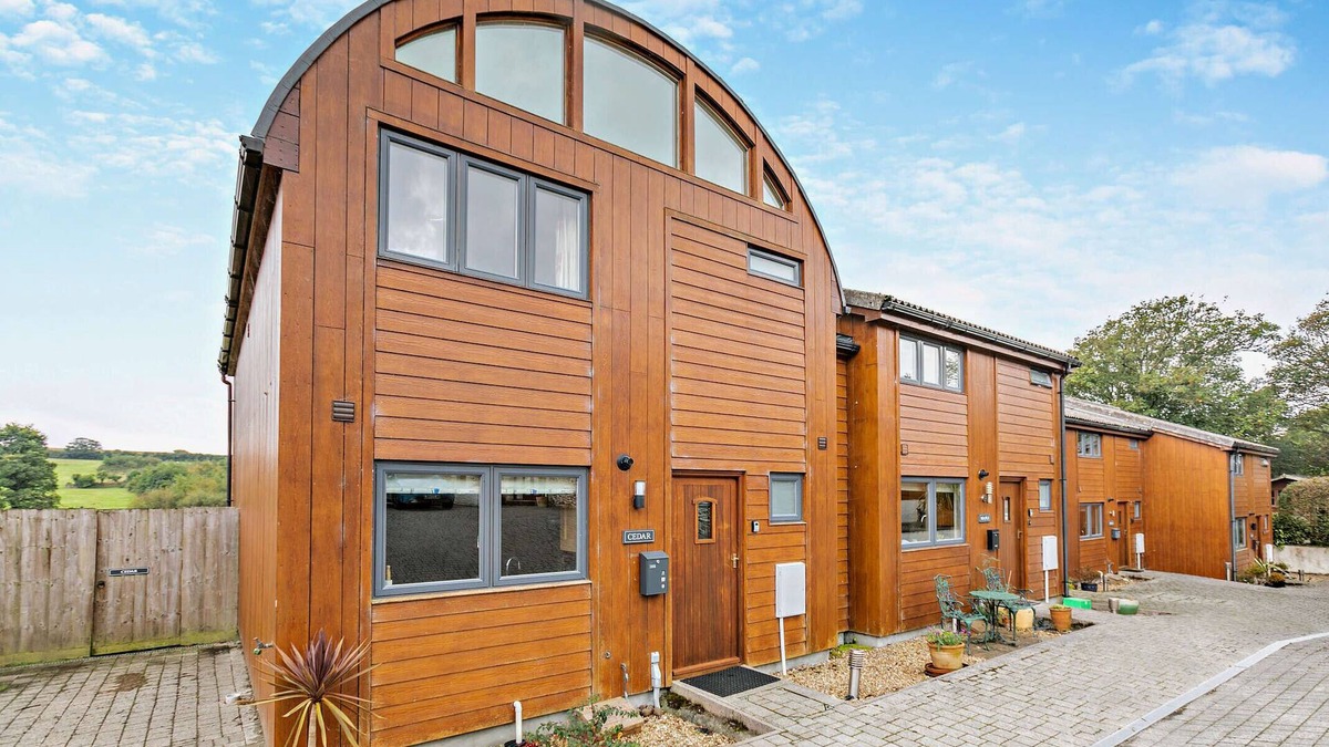 Maenporth House | Cedar - Falmouth - Three Bedroom House, Sleeps 6