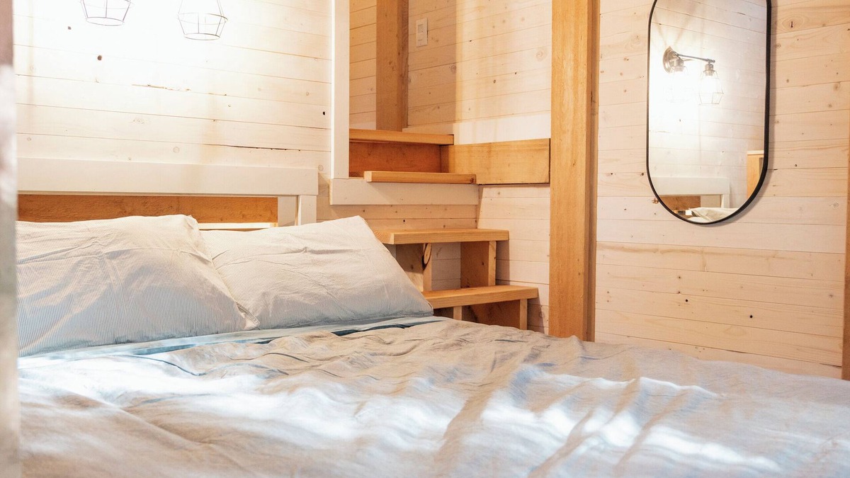 Regional District of Nanaimo Cabin | Cedar Forest Hideaway with Outdoor Shower & Hot Tub